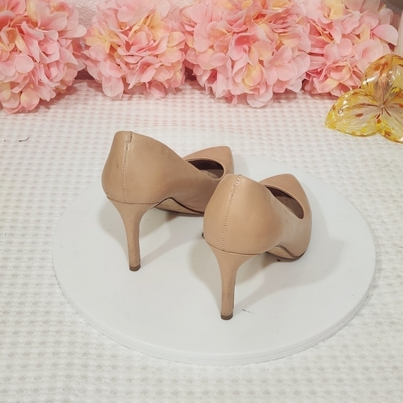 LOUISE et Cie Womens Pinkish Cream Low Stiletto Heels Size 4M - Picture 4 of 9
